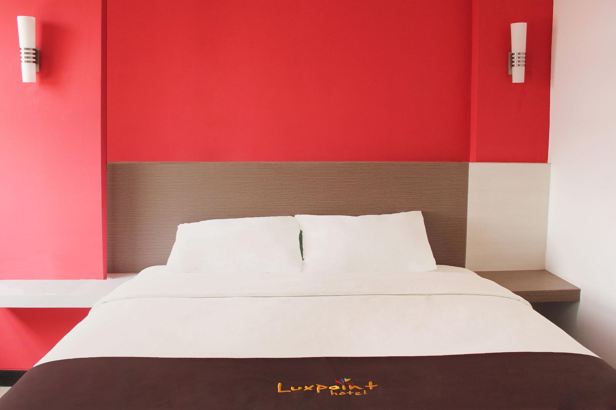 Luxpoint Hotel Baratajaya Сурабая Екстериор снимка